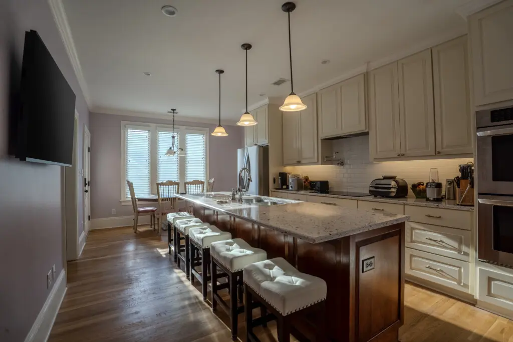 647c114c 802f 4568 8100 cea19deb3c21