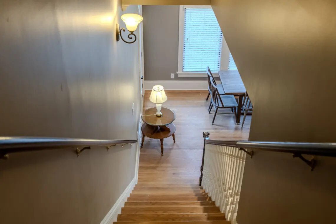 0b5aa2b8 c8e3 4f24 839d 1db5eb0ae82b