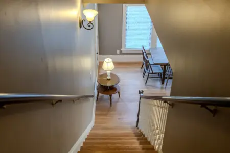 0b5aa2b8 c8e3 4f24 839d 1db5eb0ae82b