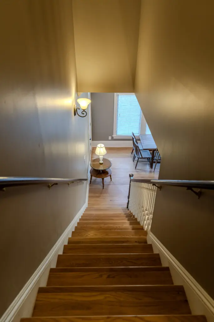 0b5aa2b8 c8e3 4f24 839d 1db5eb0ae82b