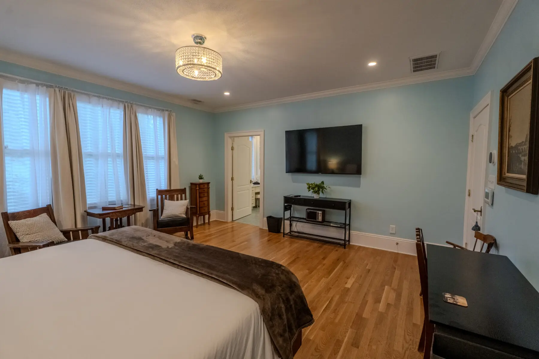 791e6fd1 828f 4a6e b4ea 3fc437e46086