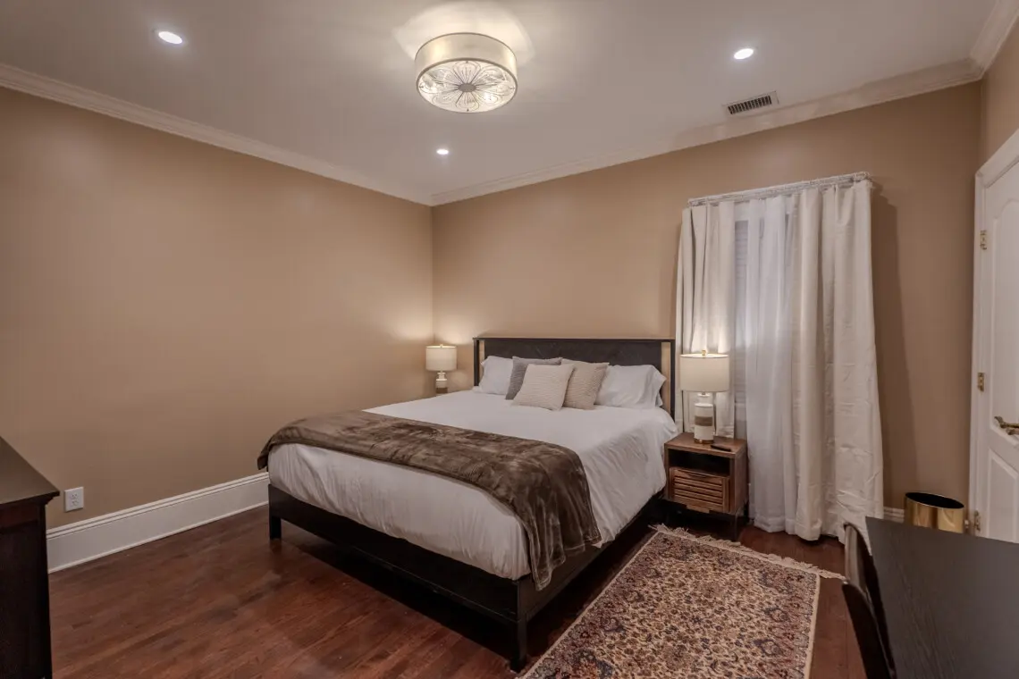 90c9390a f1f2 4993 8082 2d9576ba4209