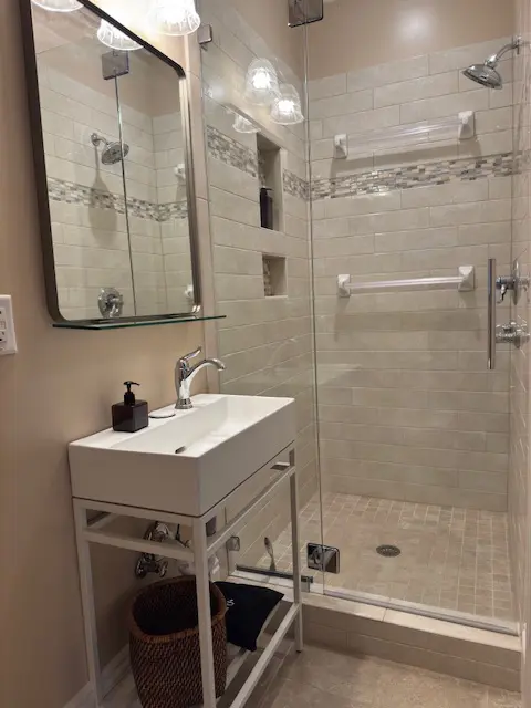 f2ad2329 3aff 4115 8fed c949a50c8977