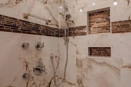 fba8fde0 2f72 4ee4 8cc0 04e48aaa2eba