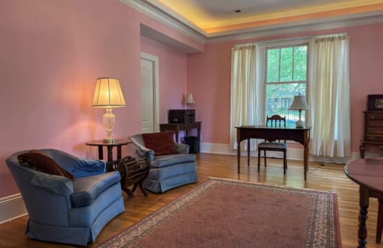 The Oaks @ The Oberlin Palais Office/Business Center